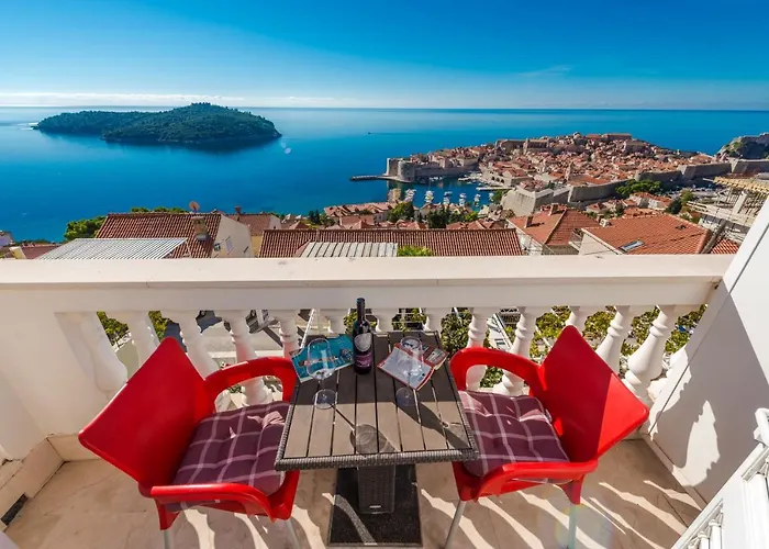 Amazing View Dijana 아파트 *