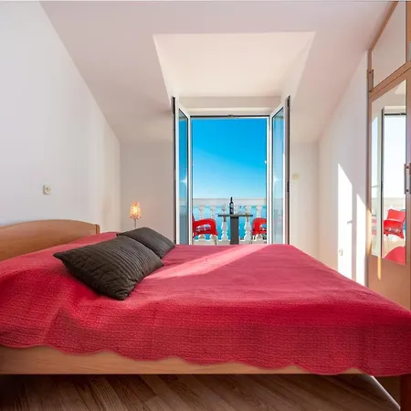 Amazing View Dijana Ragusa