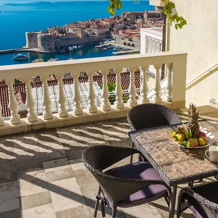 Apartment Amazing View Dijana